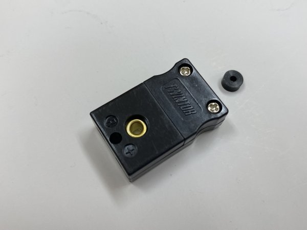 Photo7: Color in Section 2, JIS C1610-1995　Miniature Thermocouple Jack (7)