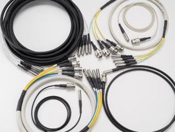 Photo3: CoaXPress Cable (3)